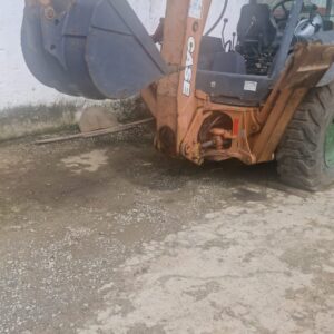 Retroescavadeira Case Traçada