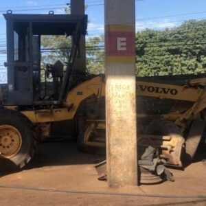 MOTONIVELADORA VOLVO G710